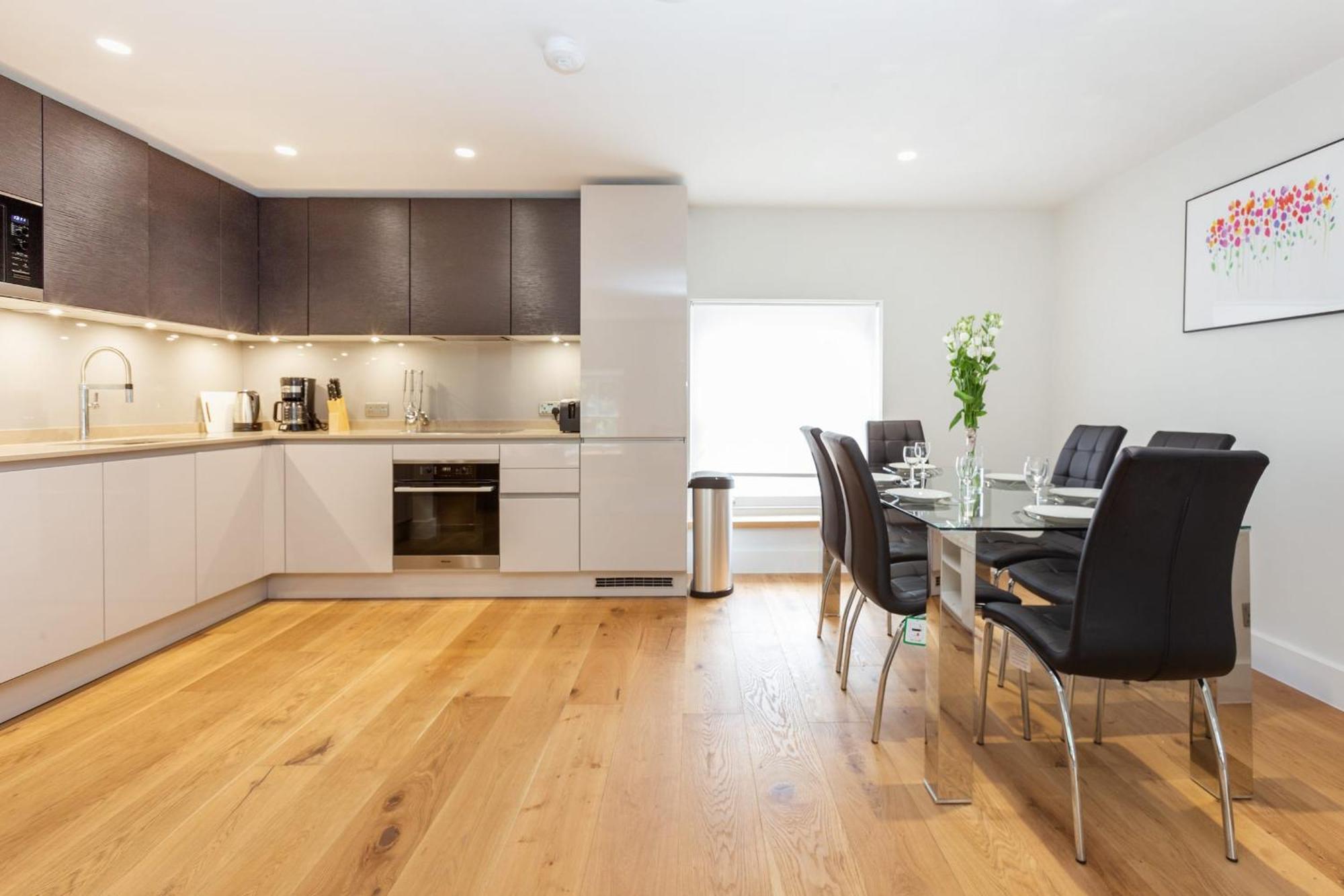 2br 2ba In Fitzrovia - Soho - Cityapartmentstay * Londra